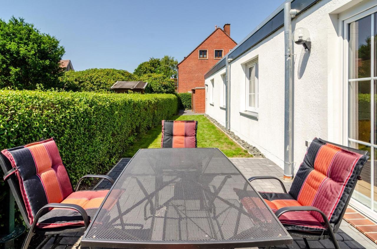 Ferienhaus Sonnenschein - Wohnung 1 Norden Exterior foto