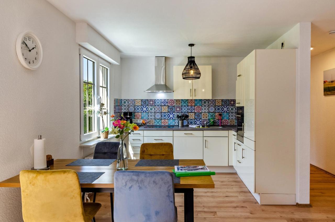 Ferienhaus Sonnenschein - Wohnung 1 Norden Exterior foto